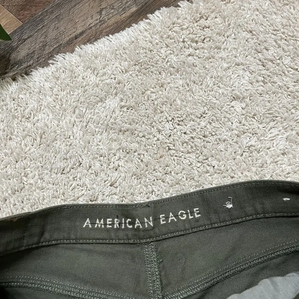 American Eagle Size 6 Green Whiskered Distressed Highest Rise Mom Shorts